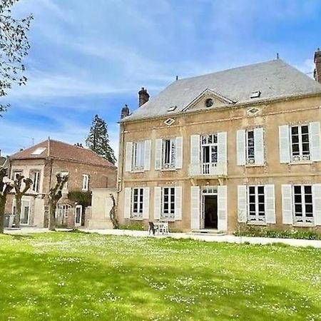 Vila La Demeure De Margot - 24 Couchages Villeneuve-sur-Yonne Exteriér fotografie