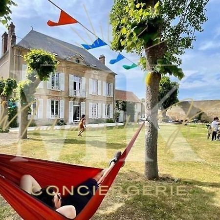 Vila La Demeure De Margot - 24 Couchages Villeneuve-sur-Yonne Exteriér fotografie