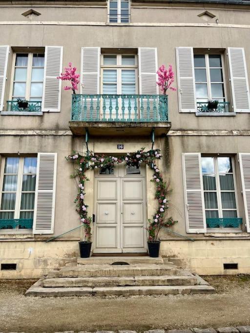 Vila La Demeure De Margot - 24 Couchages Villeneuve-sur-Yonne Exteriér fotografie